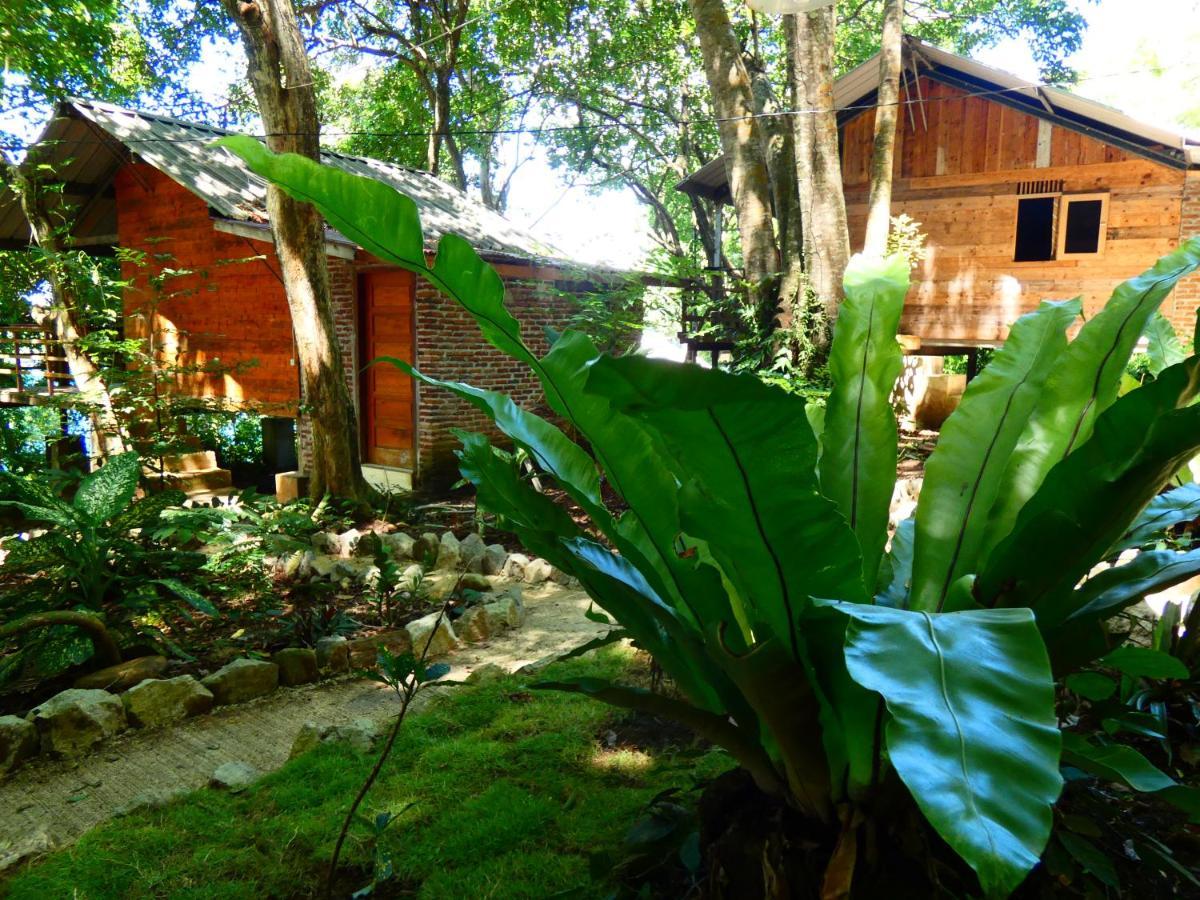 Santi Garden Bungalows Iboih Exterior foto
