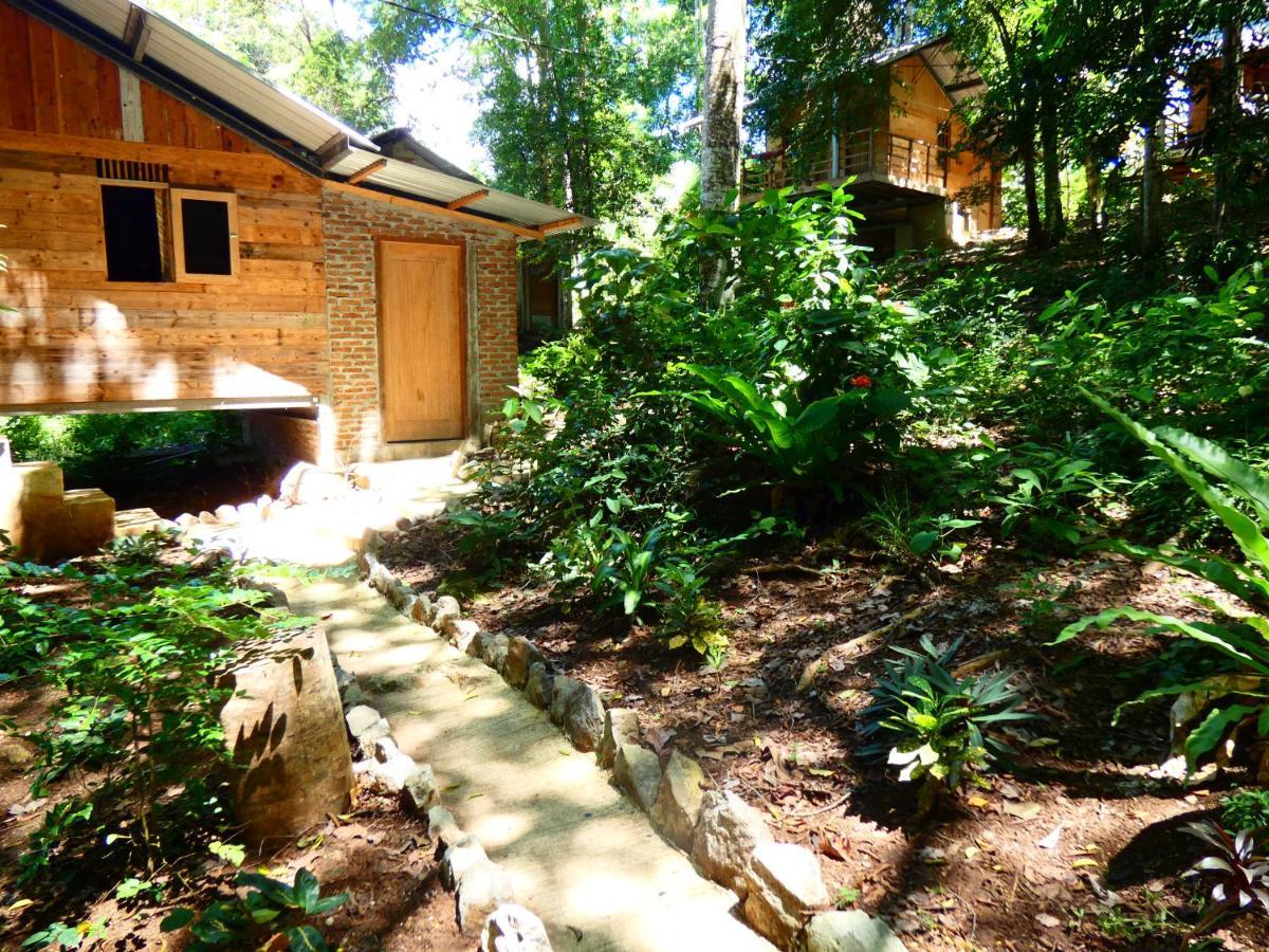 Santi Garden Bungalows Iboih Exterior foto