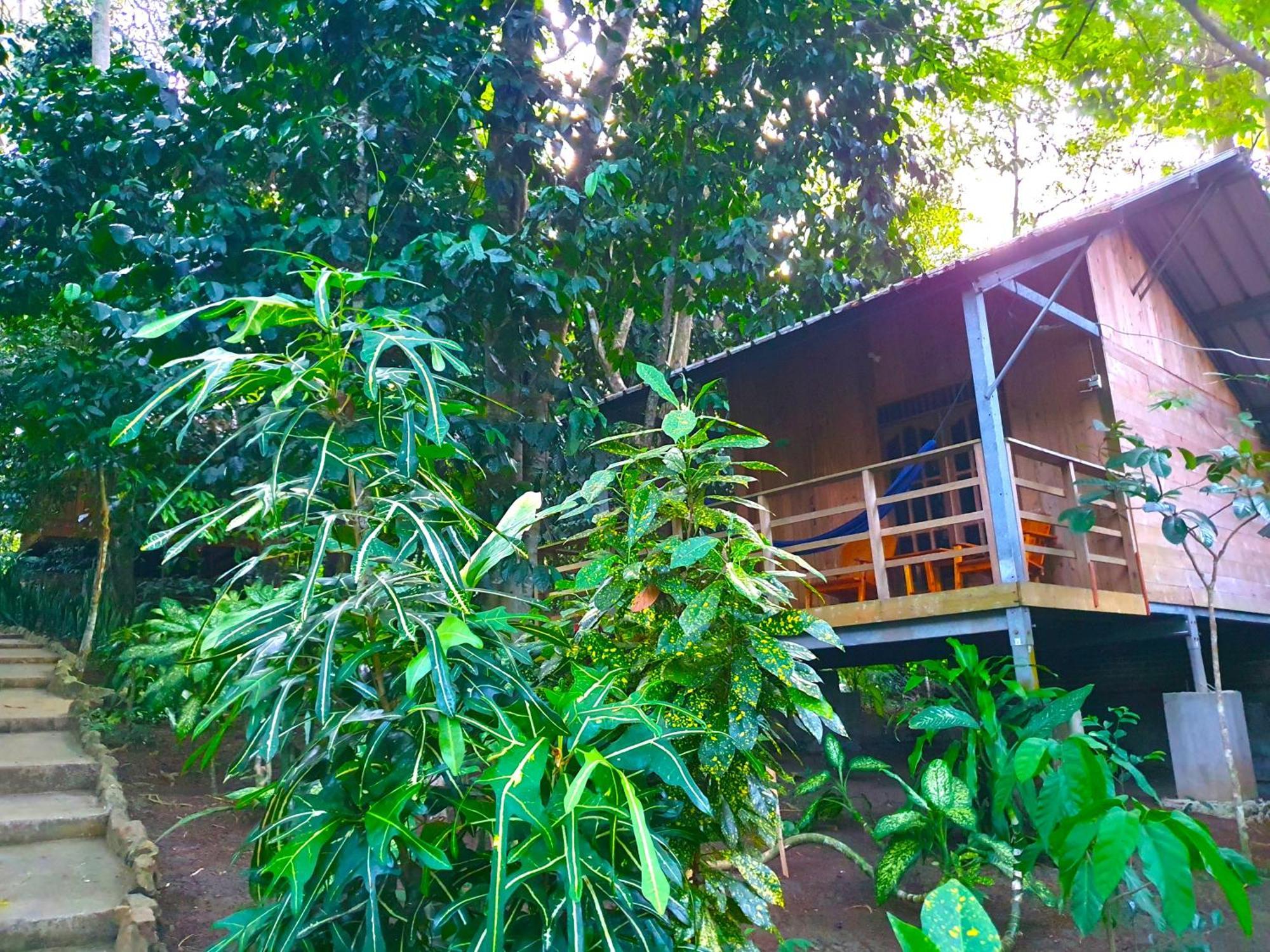 Santi Garden Bungalows Iboih Exterior foto