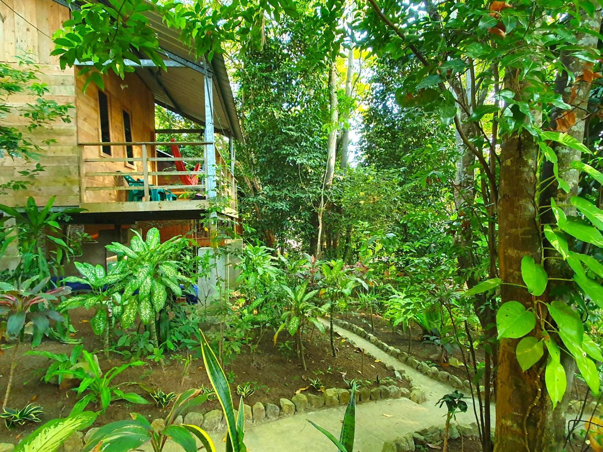 Santi Garden Bungalows Iboih Exterior foto
